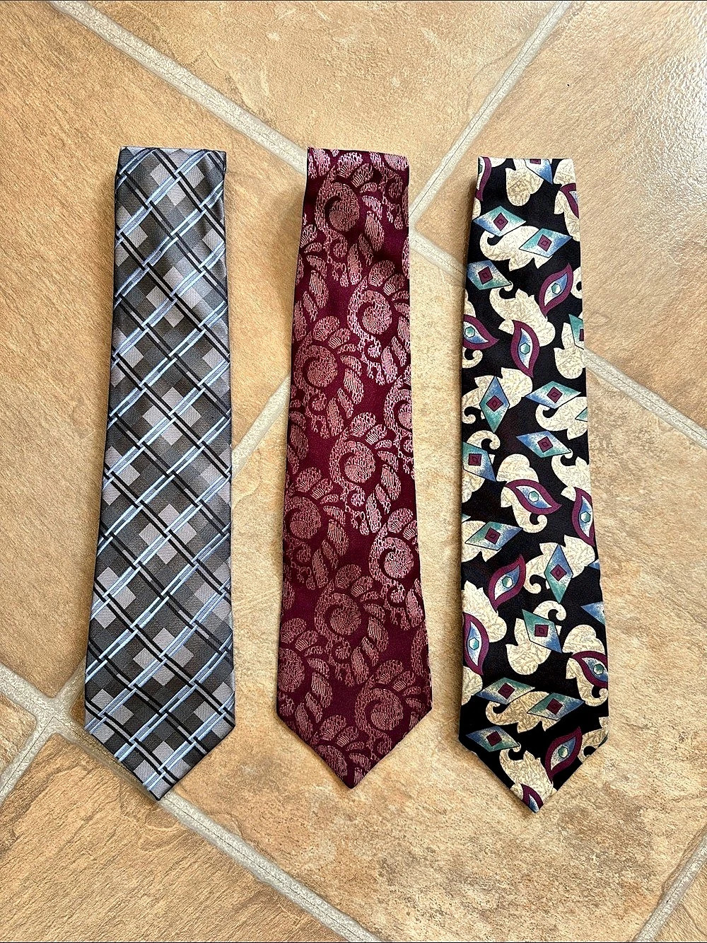 Set of 3 Neckties - 100% Silk - Geoffrey Beene, Alpi Arseda & Hanover TieWorks